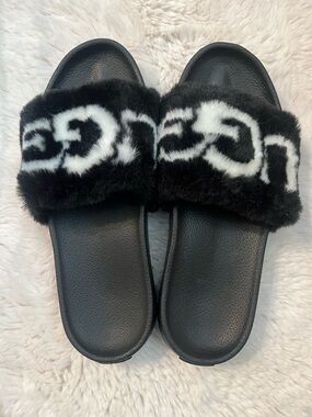 UGG faux Fur Slides sz7